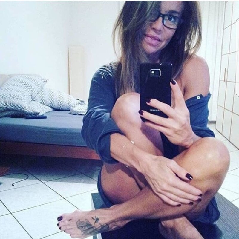 ホット熟女セルフィー picture