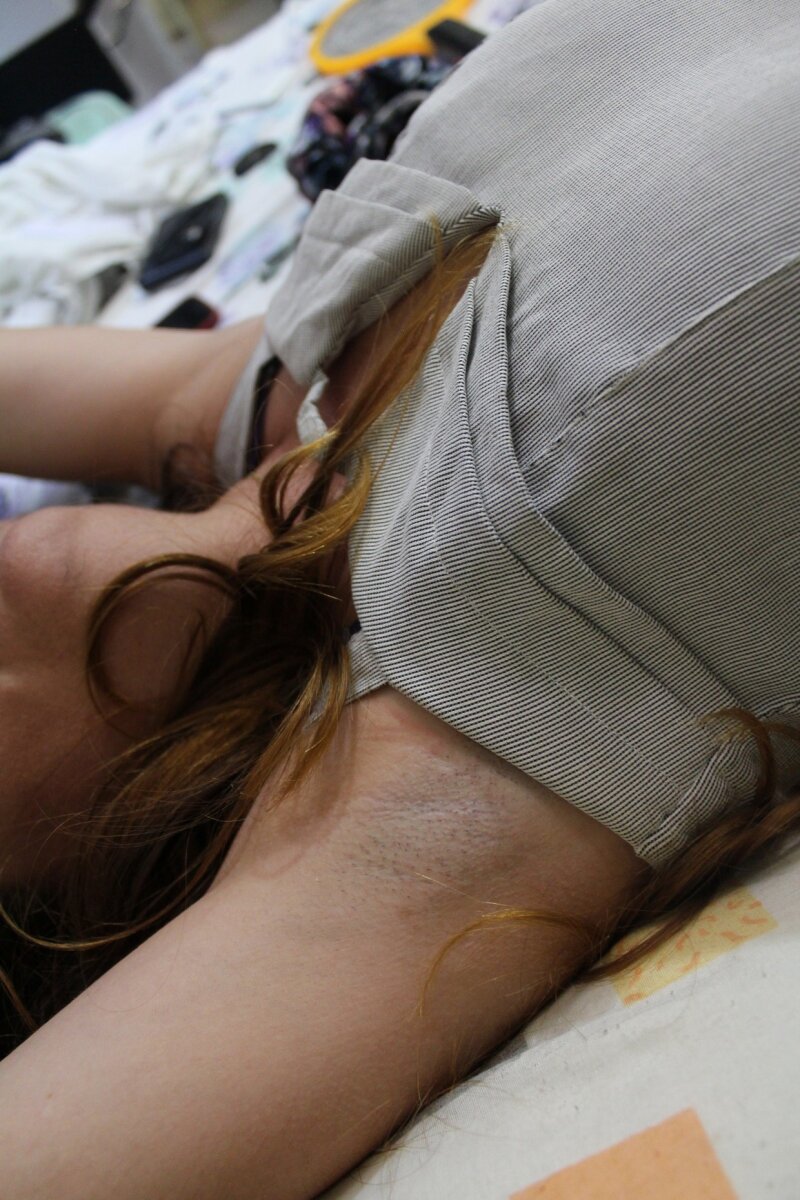 セクシーな女性の脇の下 picture