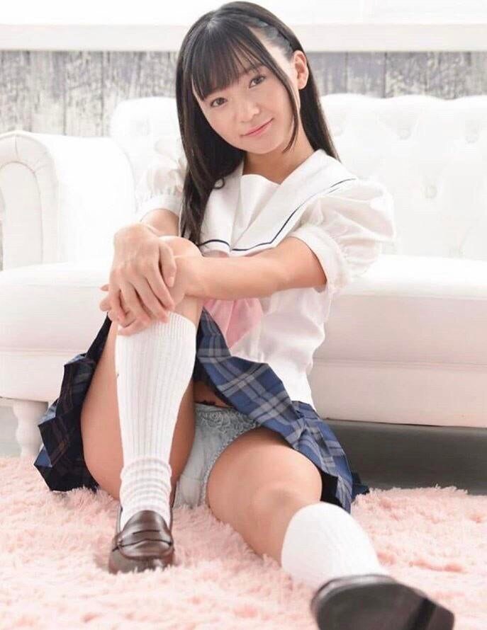 아시아 schoolg¡rl upskirt 팬티 picture