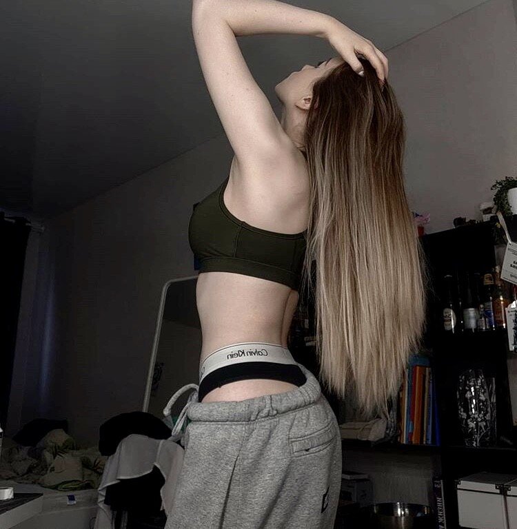Seksi göt büyük göğüsler bebek picture
