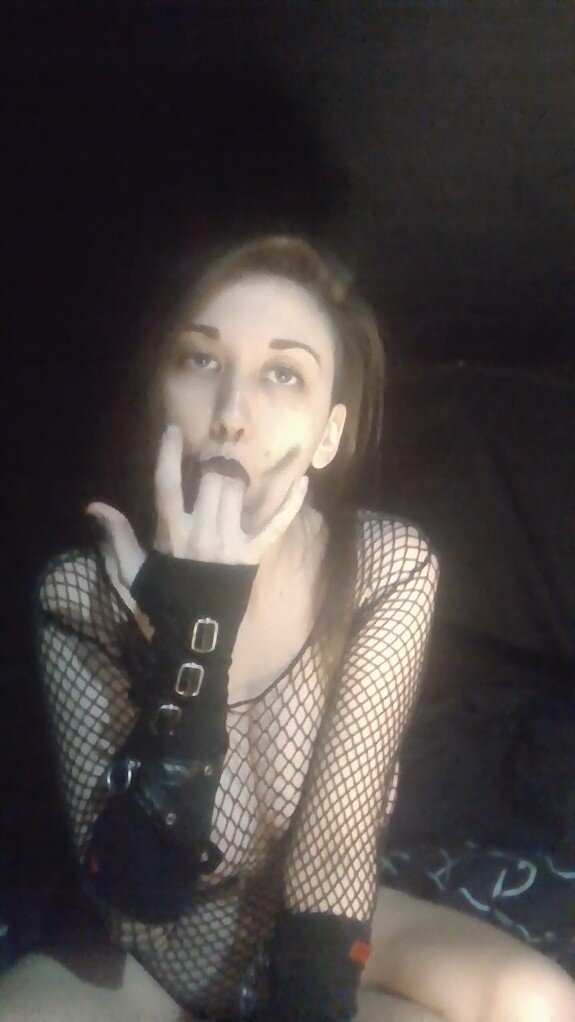 渔网热哥特贝贝 picture