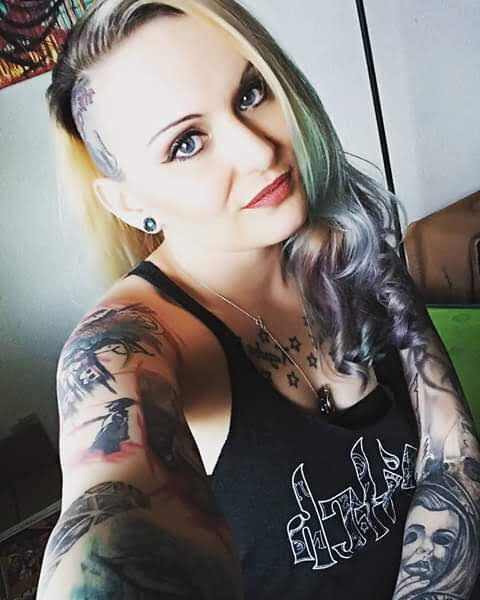 우리 엄마 셔츠는 약간 더 칙칙해야합니다 picture