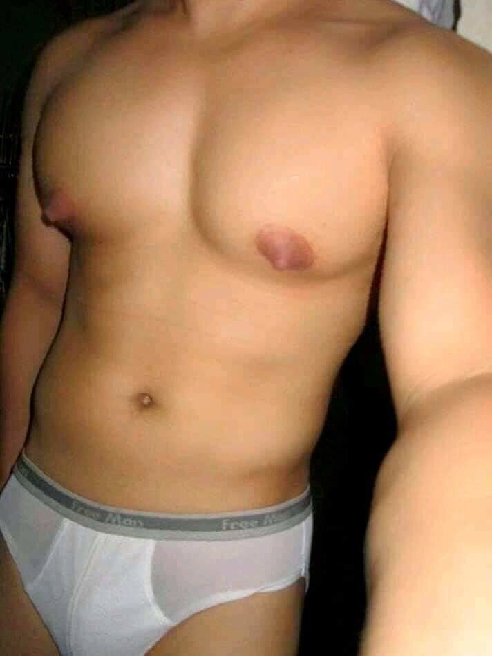 私のセクシーな搾乳乳首は、黒人の赤ちゃんの女性が吸うのにとてもおいしいでしょう picture