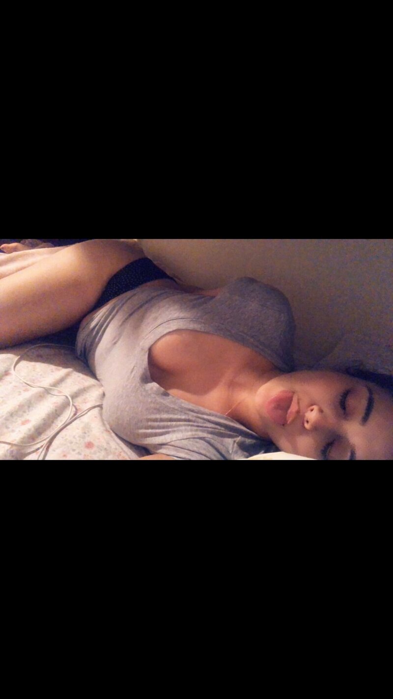 彼女は望んでいます... picture