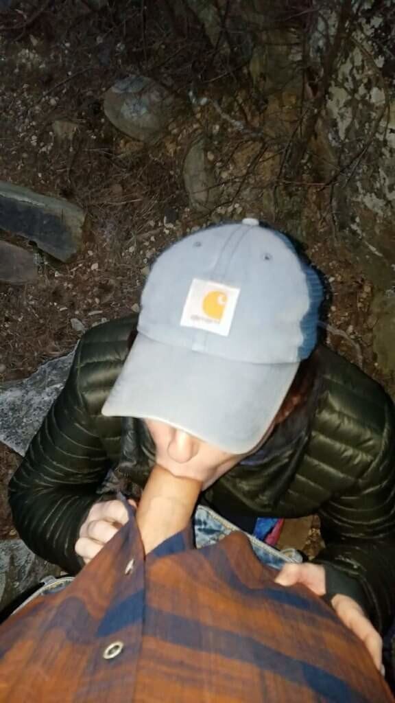 冬天外面的口交是最好的 picture