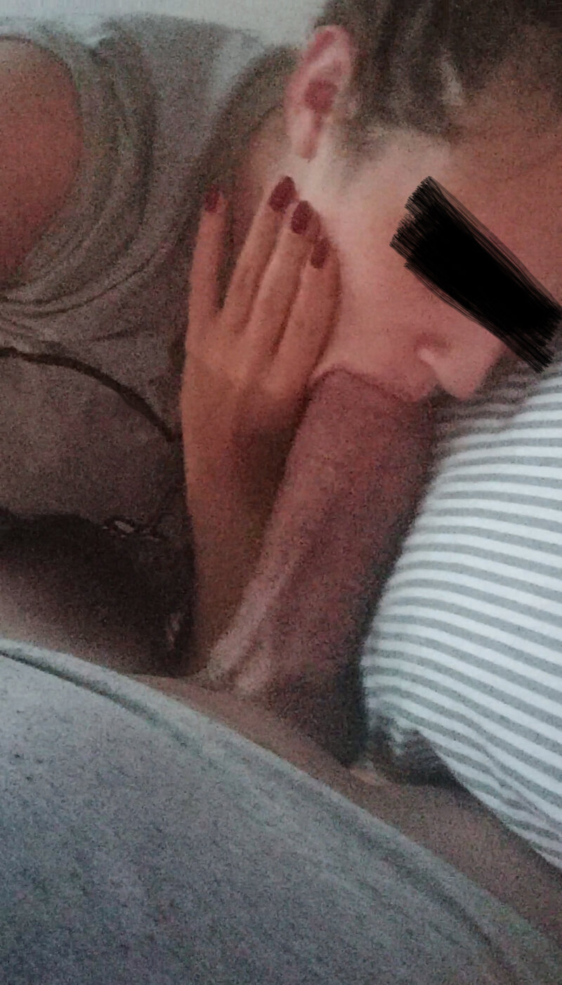 巨大なコックを吸う1 picture