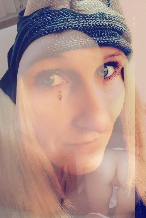 妻とセックスする picture