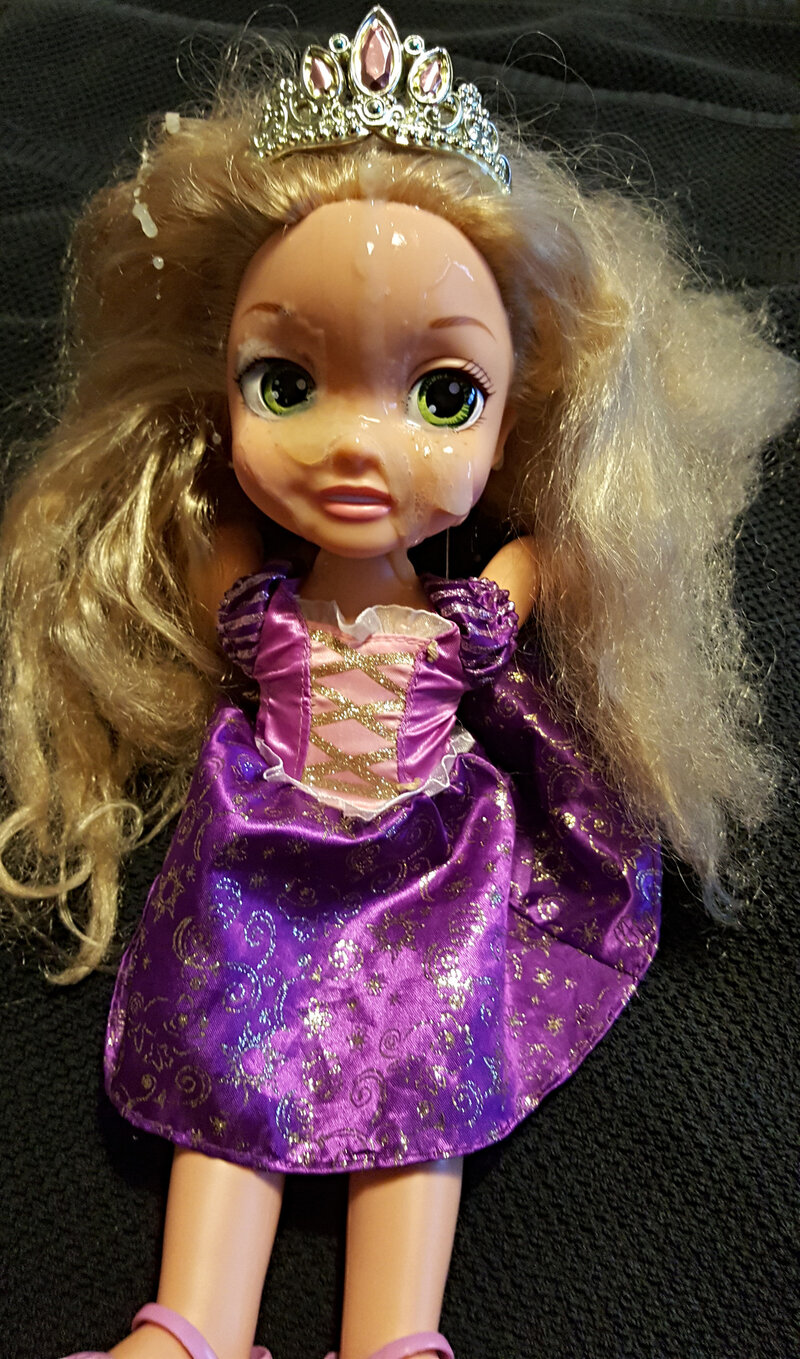 私の王女の小さな顔に巨大な兼。 picture