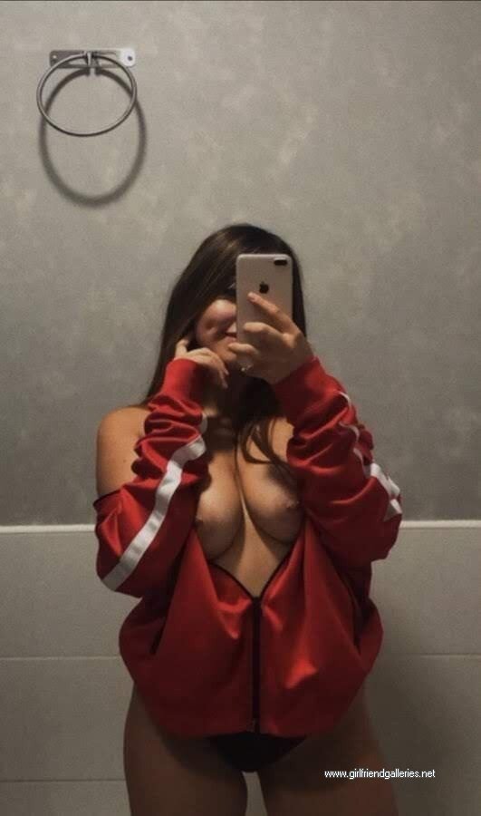 Latina自拍 picture