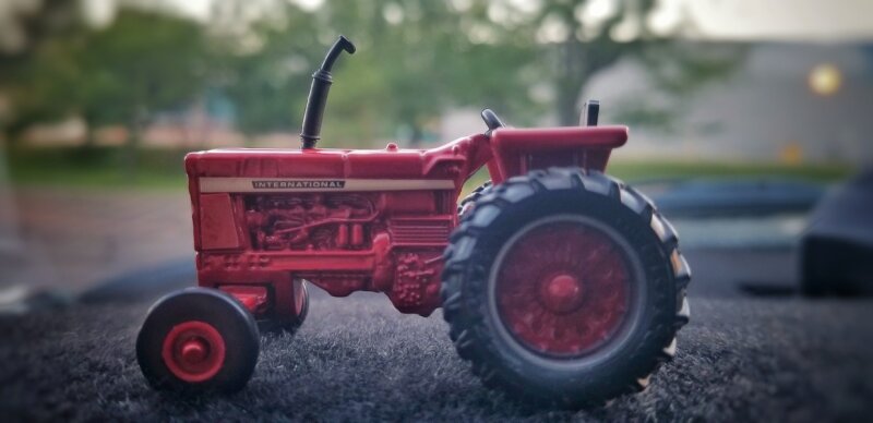 ただの赤いトラクター picture