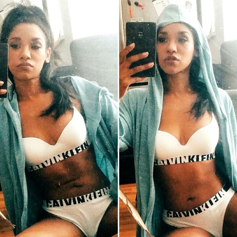 # 2 : Candice Patton picture