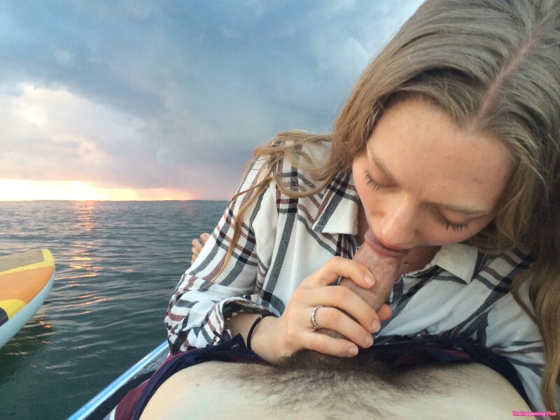 Amanda Seyfried sucks her mans cock picture