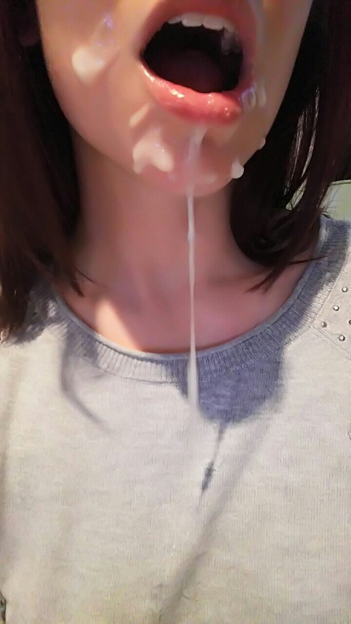 그 입술에 너무 세게 키스하고 싶어 picture