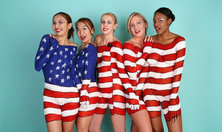 紫色她的一幅人体艺术 picture