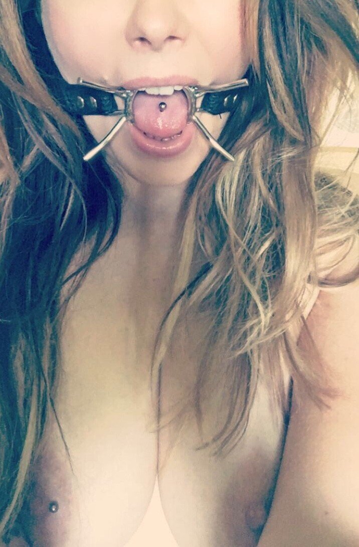 猿轡かませて待っている picture