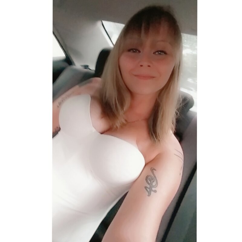 olağanüstü kalın sarışın alt picture