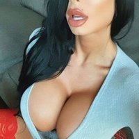  Big Tits Brunette Milf  pics